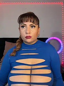 Kattaleya14 - oil and nude boobs