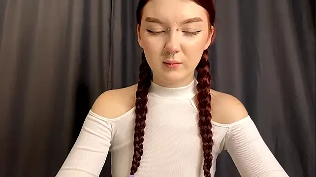 ThuyValentini - stroke collarbones