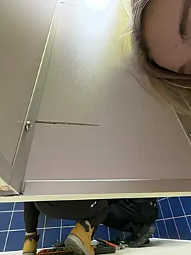 Pink_Kiss - Flash nipples in 🚋😱😱