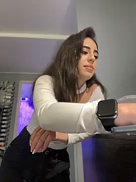 AbyThompson - Oil on buttocks + spanking