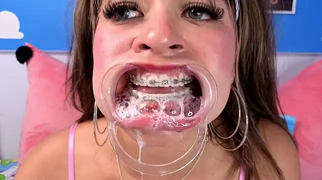 Miss__evolet - messy deepthroat, cover face with saliva
