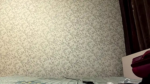 CandieMussenden - Help my tits bounce
