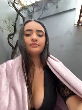 AntonellaaFerrer_ - PINCH NIPPLES