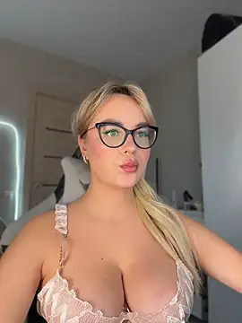 Mila-milm - DILDO IN PUSSY