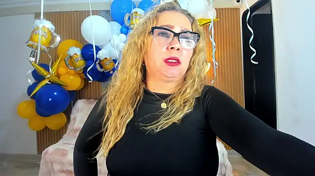Danna_topless - rub the tip of the cock in my pussy