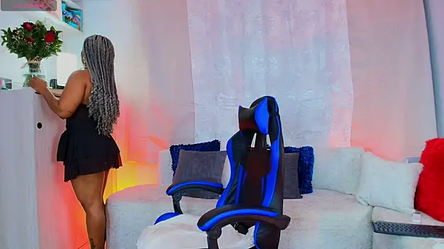 SilvannaFitt - My body wants your attention, Daddy🤤🥺