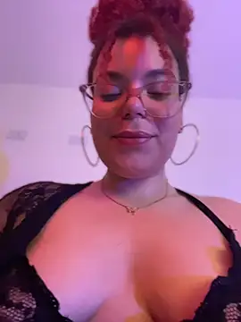 Leyah__ - Suck dildo sexy 💗