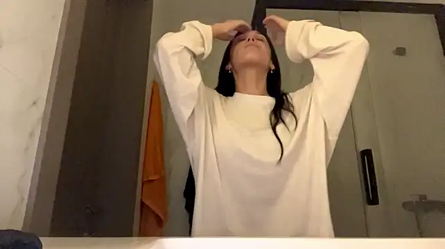 GildaCode - SHOW MY SEXY TUMMY