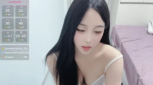 Yiyi-06