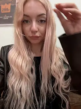 Melissa_grr - SHow my WET WET PUSSY! XOXO