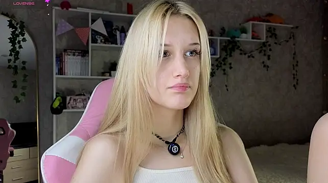 AnnyiBlue - Sensual Masturbate in panties