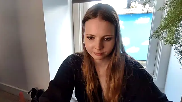 Frosty_Princess - spit on boobs+last tip wins 1nude