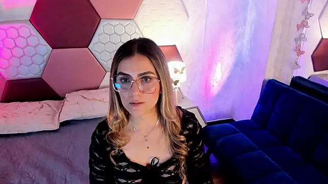 AriaRous - play with my boobs