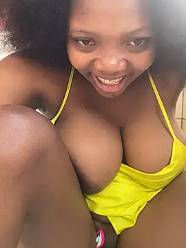 MilfBoobsxx - Finger pussy 🍑