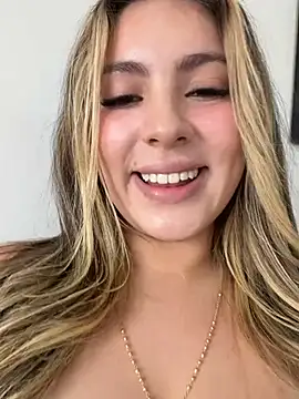 Cloee_Rainbow1 - Cloee, a sexy dance for us 😏🥵🔥🔥🔥