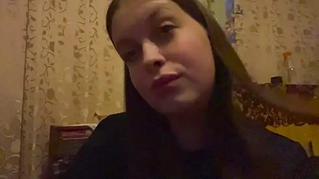 LevandaSara - tease my boobs closer