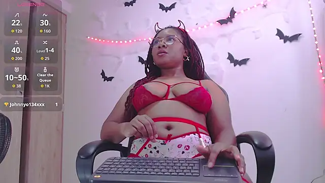 Amara_black44 - masturbate with the dildo