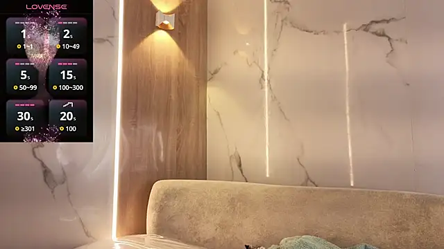 Rox_luxury_tf - rubbing my pussy while lying on the floo