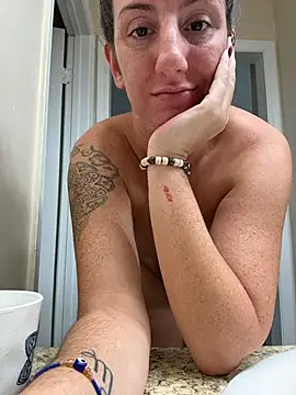 Sweetsirenn - masturbate on balcony 3 min