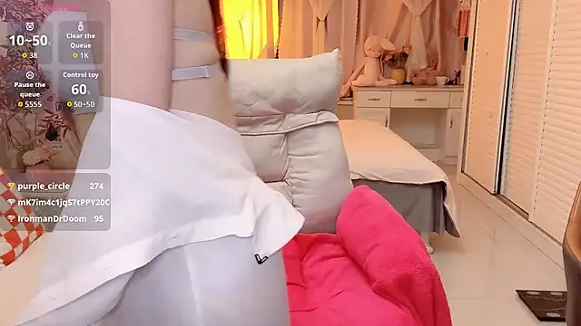 Mindy1211 - 小粉塞进BB里+小粉3分钟