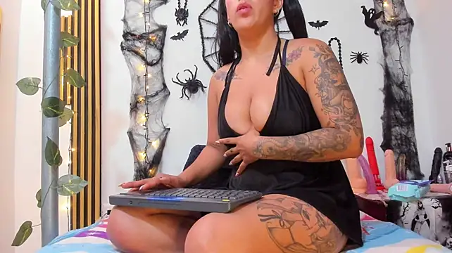 Zaira07_ - finger in my ass