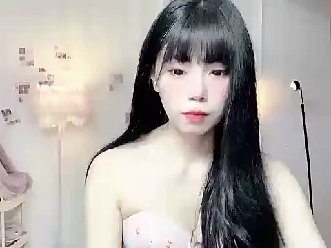 Peace-9 - 🌟脱内裤塞嘴背对扭屁股1分钟💗