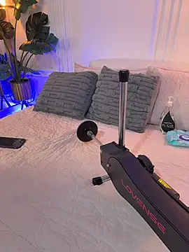 Thalia_Rossee - CONTROL FUCK MACHINE 10 MIN