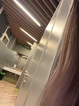 Milaa_sun - slap tits to next cabin PUBLIC WC 🚽