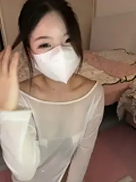_xiaoxinxin_ - 全裸直播10分钟