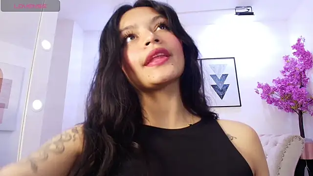 Maddie_T18 - Ride your dick