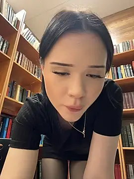 Kitty_sixseven - 1 FINGER PUSSY IN MEN WC + OPEN DOOR