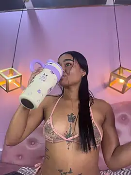 Lynda_Bonnie - Hey baby 🔥💦