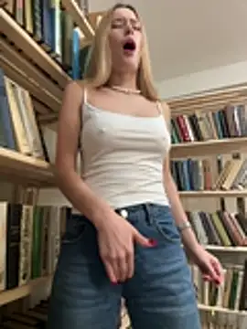 Blonde_exe - make me moan among people at mall