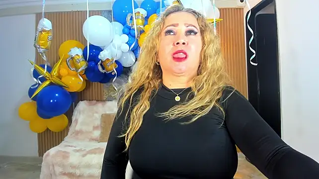 Danna_topless - naked ride your cock daddy