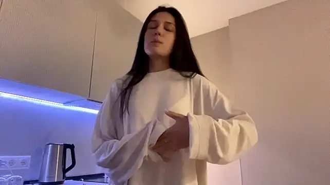 GildaCode - HARDLY SLAP MY BOOBS