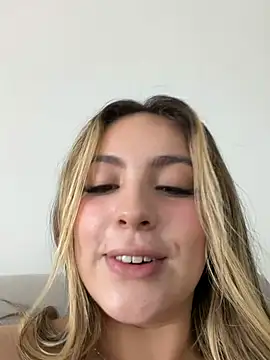 Cloee_Rainbow1 - Cloee, a sexy dance for us 😏🥵🔥🔥🔥