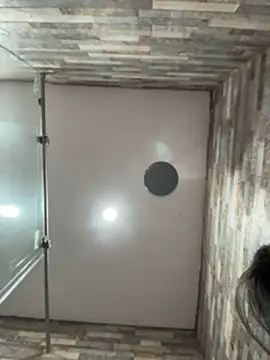 Valentina-gomezz - INFINITE SQUIRT IN THE BATHROOM 💧💧💧💧