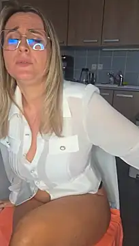 Malicia-hot - Suce Gode