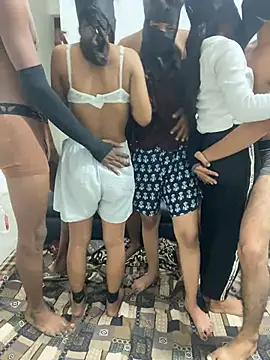 Jaan_jiya - Show boobs 2girl