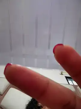 Serena_willow - Two fingers up the ass