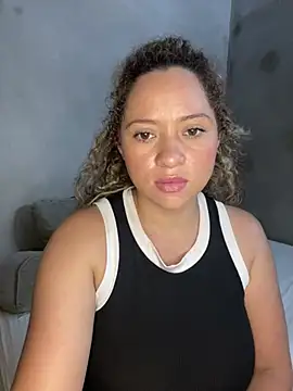 Jannieth - Make my pussy creamy and juicy.