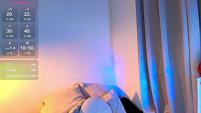 Mia_Volkova_