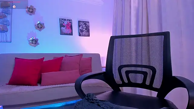 DavinaClairee - FINGERING PUSSY