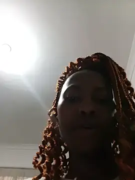 Sweethoneypot25 - Show hard nipples on the street😋 💦