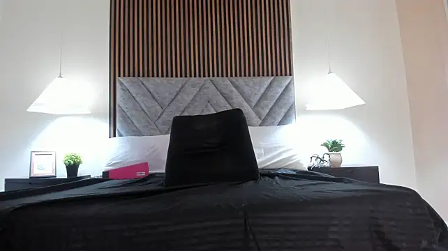 Kendra-Rousee - Sexy and hot naked 💋