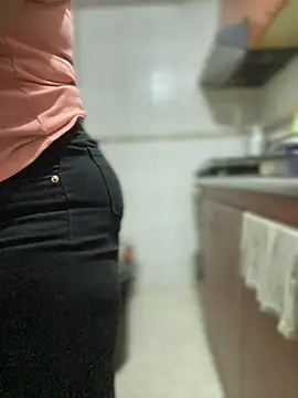 Carola-Ross - Flash AAs 🍑