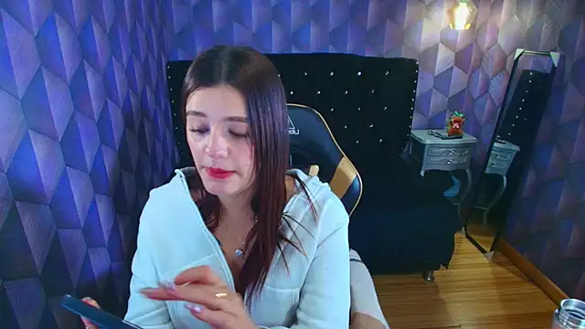 LiaHarryis - Go spanks your ass hard and shake it 😈