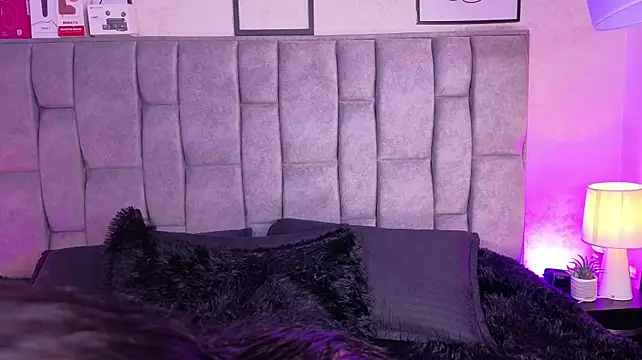 Celine_Carter - SPRAY MILK ON PUSSY AND TASTE