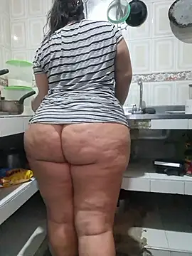 Steisy325 - Red ass