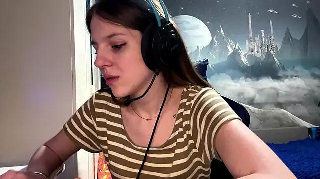 Yourcutiearia - massage my boobs ^ ^